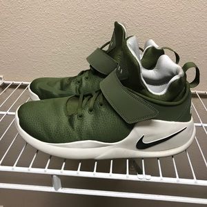 Sage green Nikes!!!!